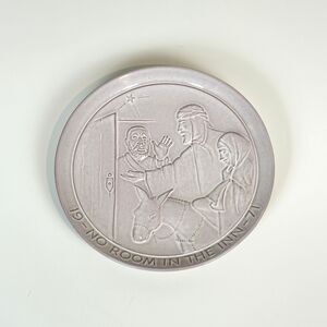 Vintage Frankoma Christmas White Wall Hanging Plate, No Room in the Inn 1971